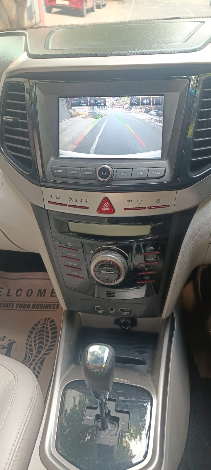 Mahindra XUV 300