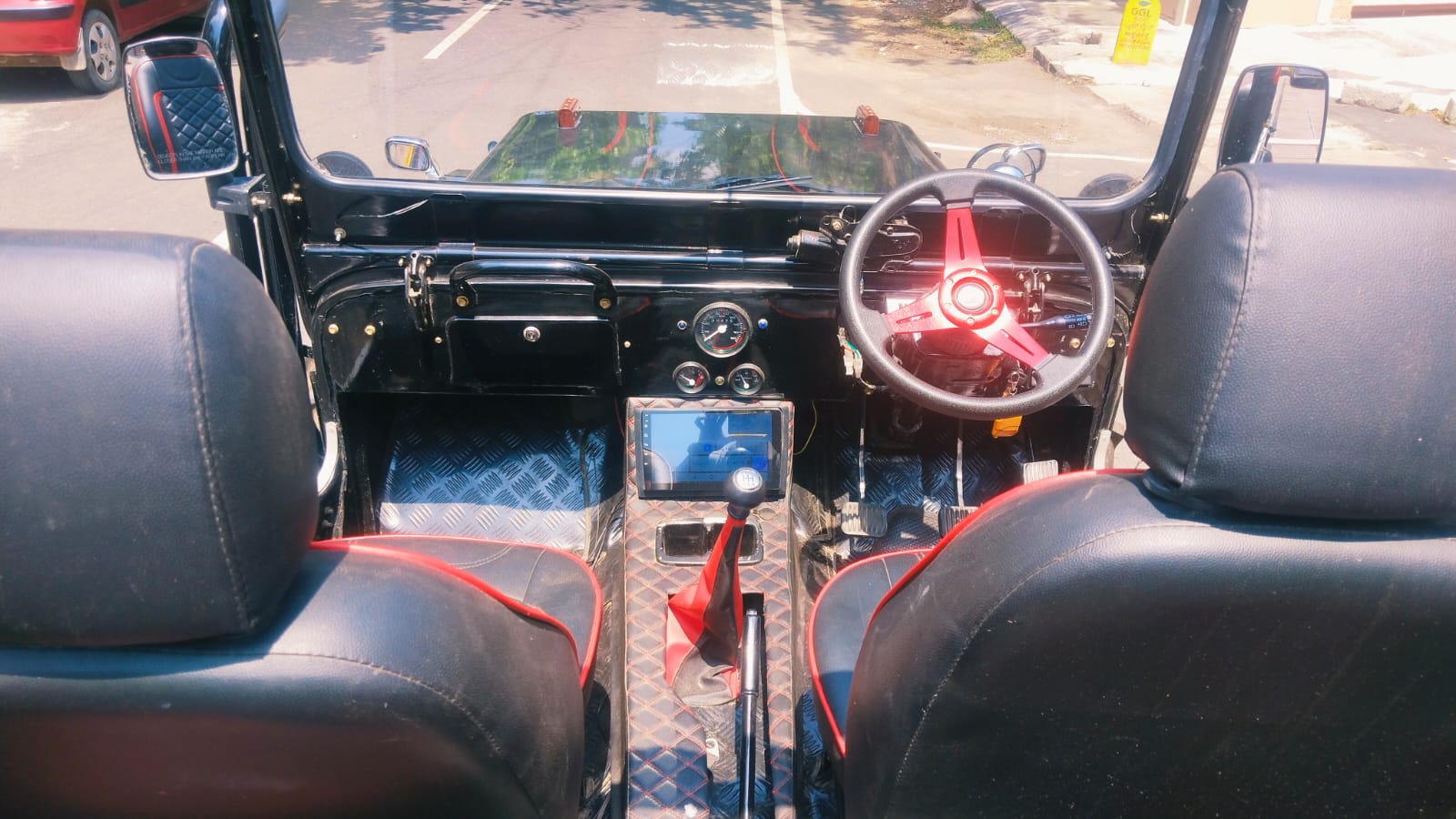 Mahindra Jeep