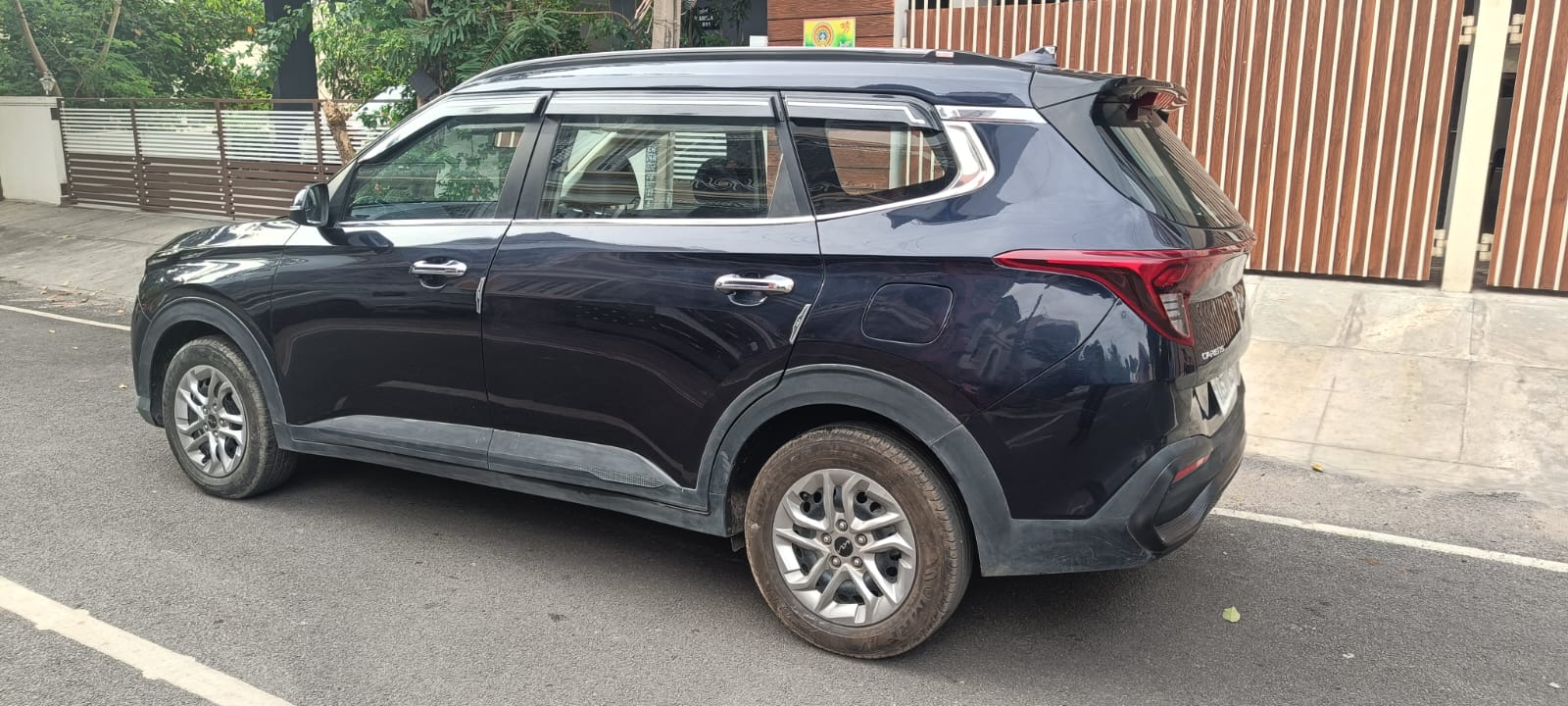 KIA Carens