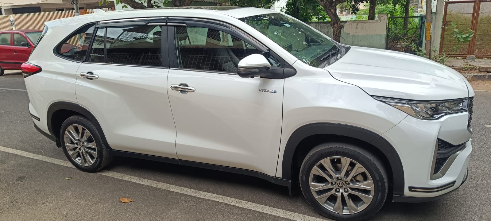 Toyota HYCROSS