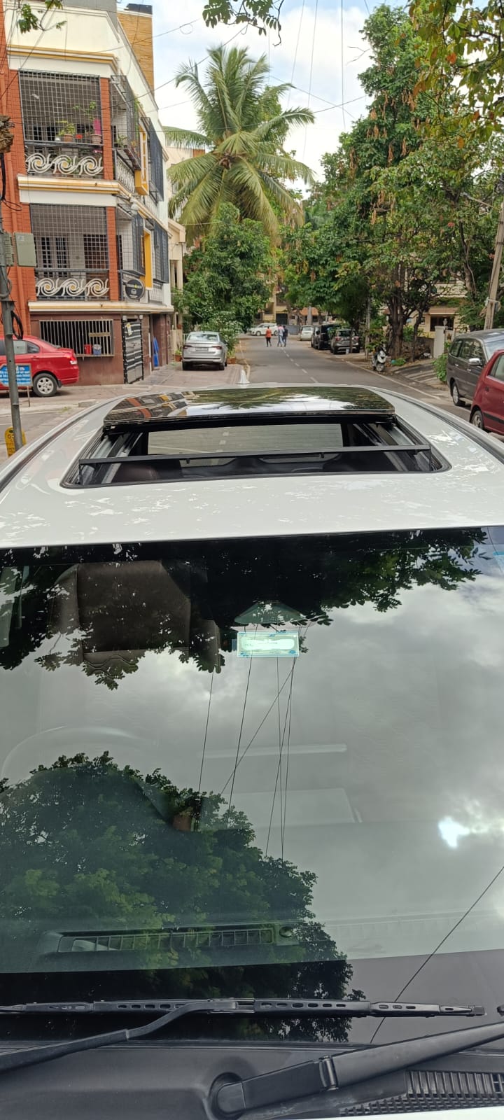 Toyota HYCROSS