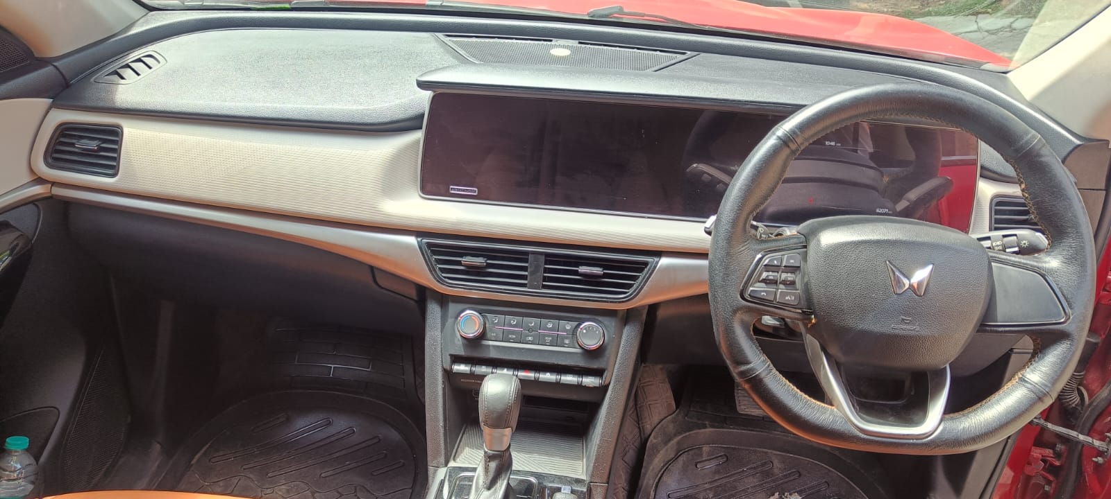 Mahindra XUV 700