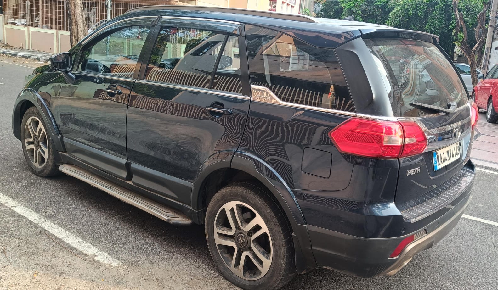 Tata Hexa