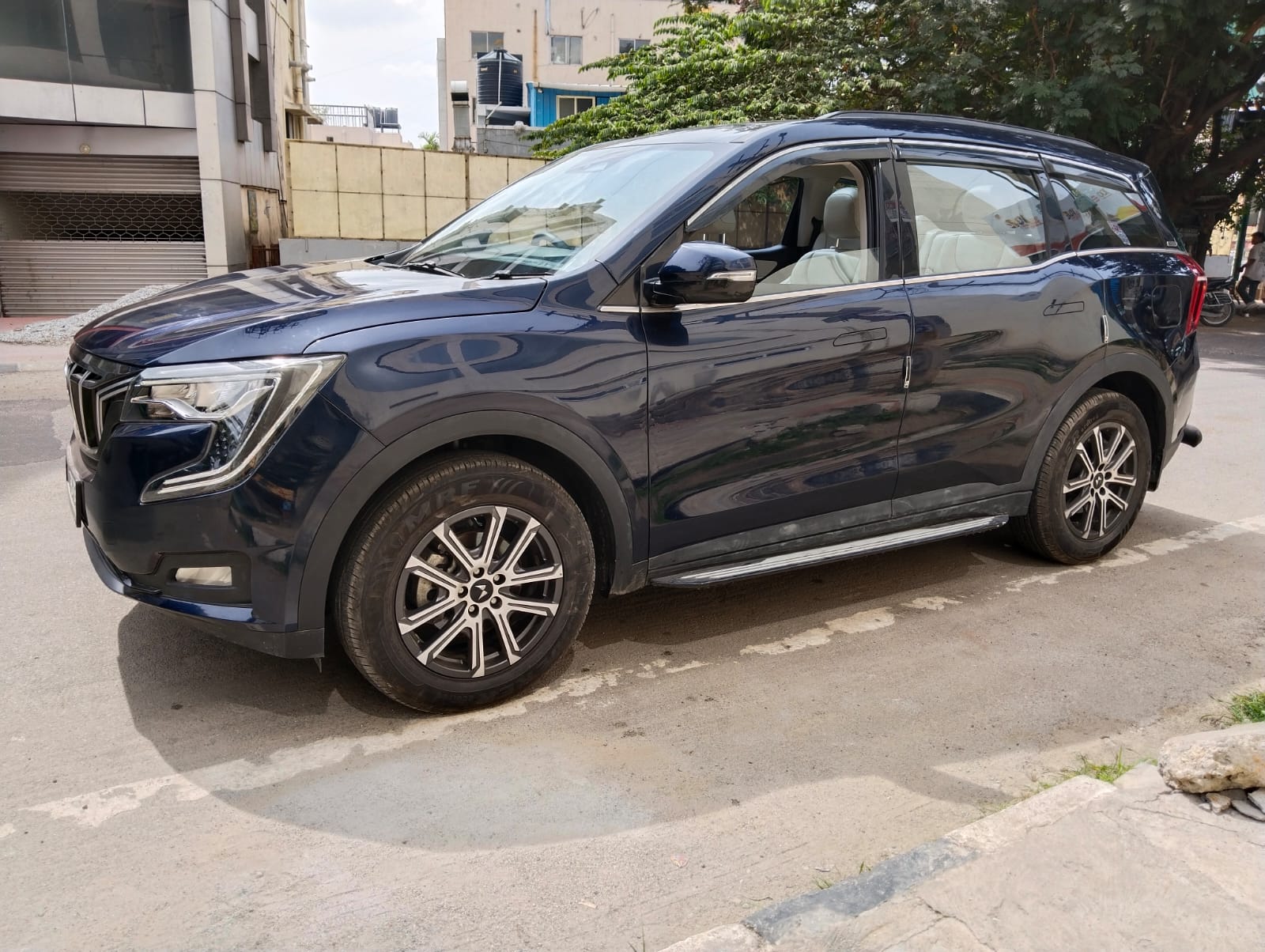 Mahindra XUV 700