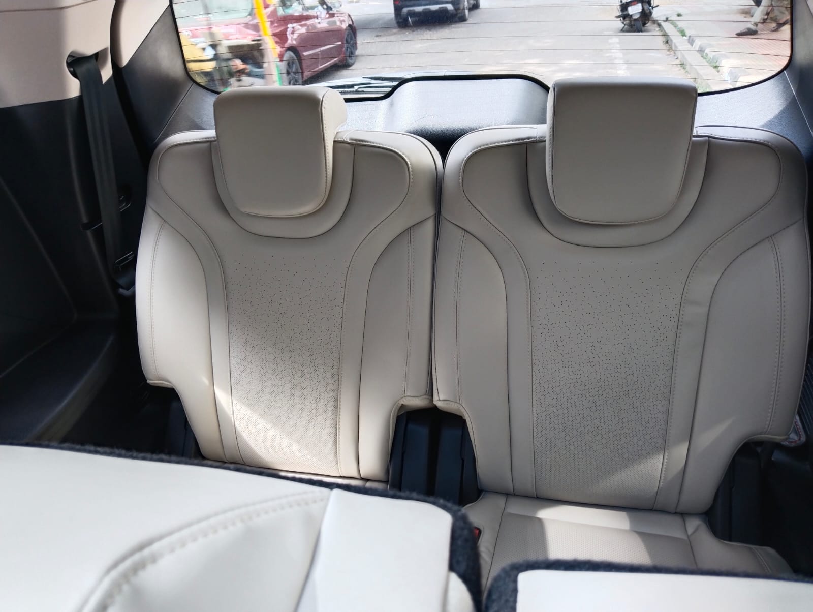 Mahindra XUV 700