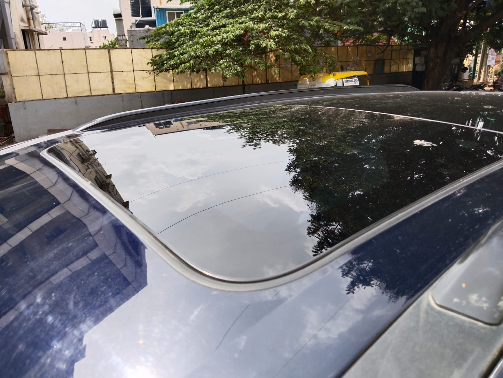 Mahindra XUV 700