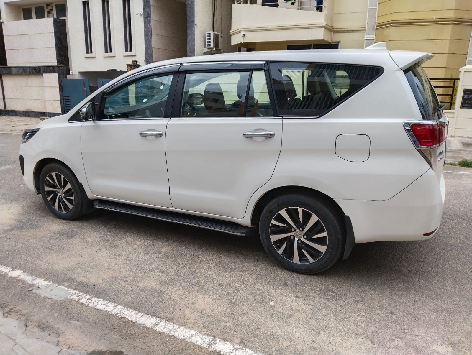 Toyota Crysta