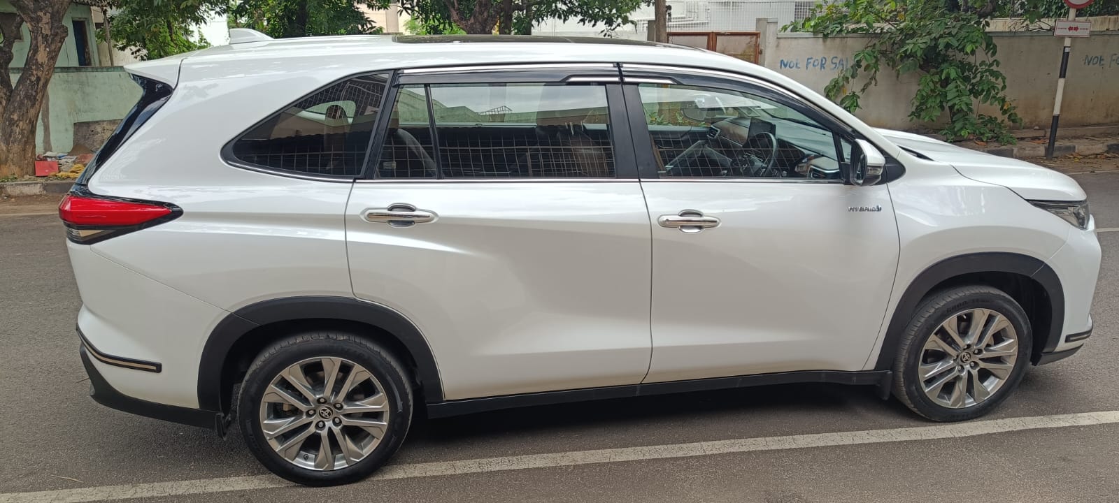 Toyota HYCROSS