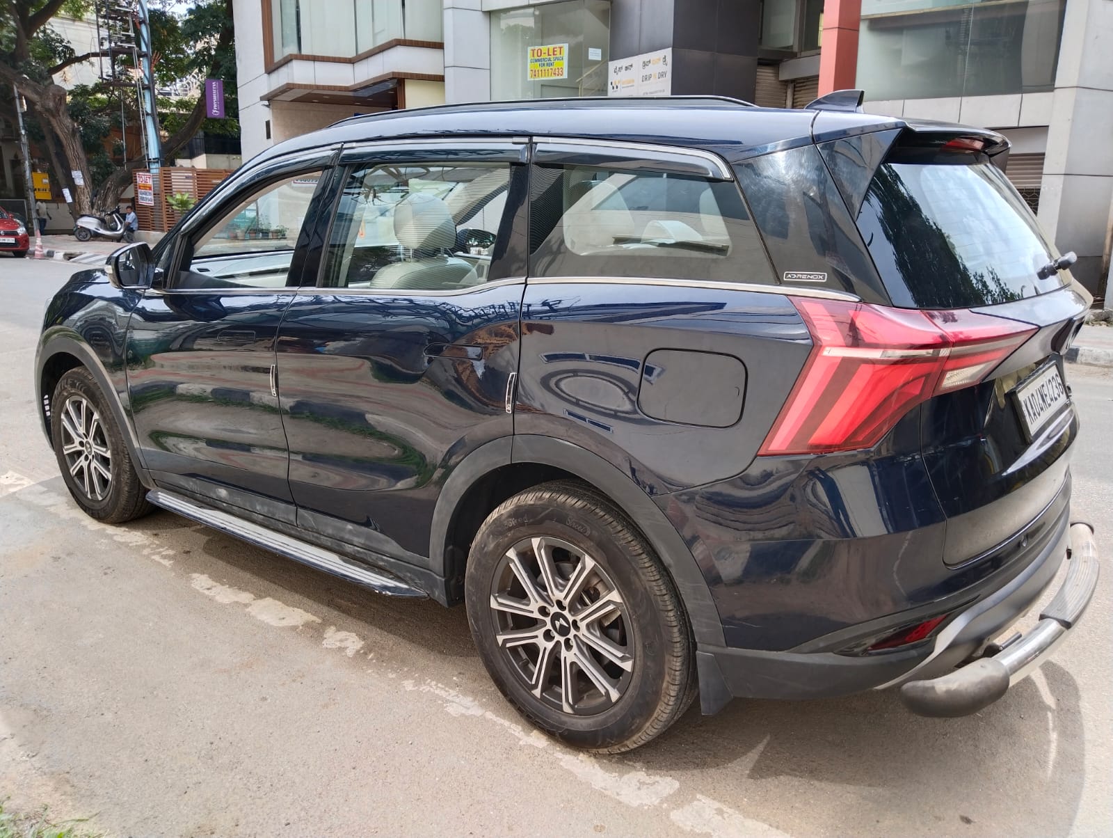 Mahindra XUV 700
